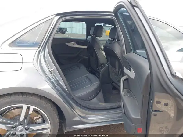 WAUENAF41JA171064 2018 AUDI A4 - Image 8