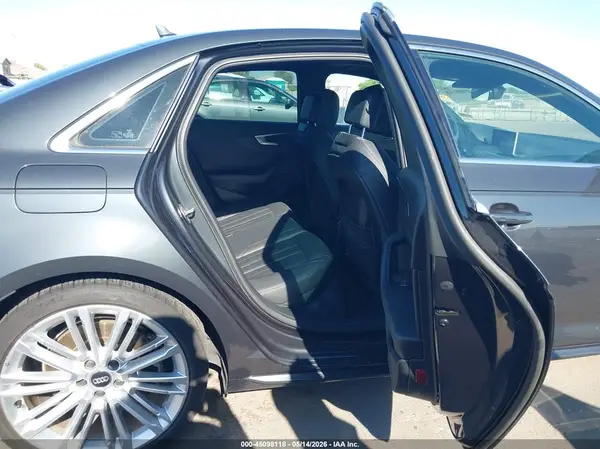 WAUENAF41JA221574 2018 AUDI A4 - Image 8