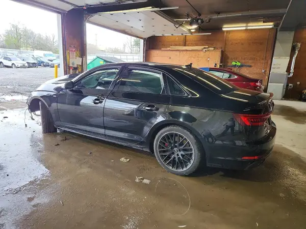 WAUENAF41JN018645 2018 AUDI A4 - Image 2