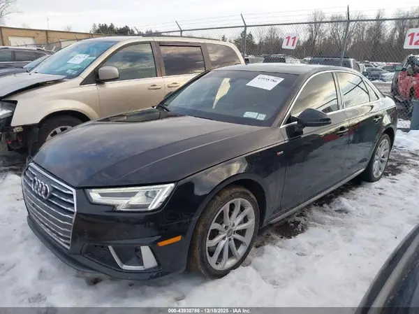 WAUENAF41KN005282 2019 AUDI A4 - Image 2