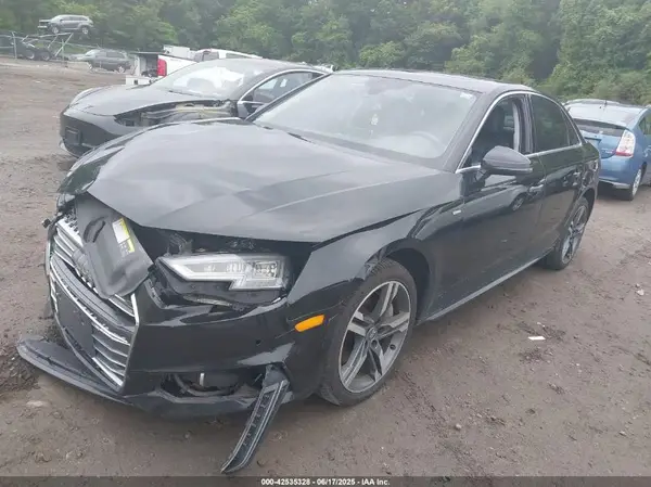 WAUENAF42HN040468 2017 AUDI A4 - Image 2