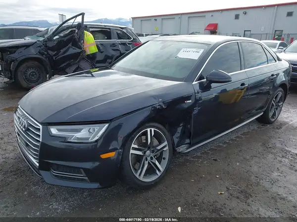 WAUENAF42JA084807 2018 AUDI A4 - Image 2