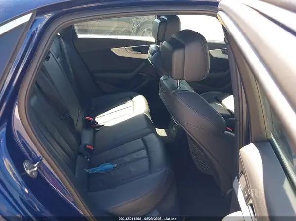 WAUENAF43HN005518 2017 AUDI A4 - Image 8