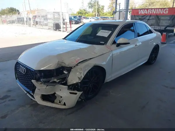 WAUENAF43HN006118 2017 AUDI A4 - Image 2