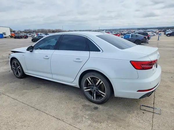 WAUENAF43HN014588 2017 AUDI A4 - Image 2