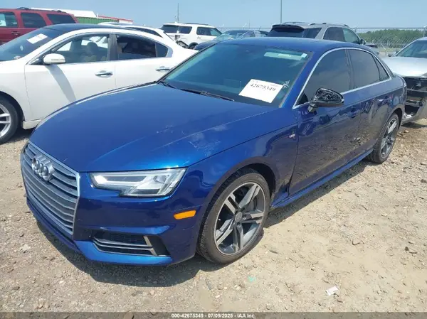 WAUENAF43HN035859 2017 AUDI A4 - Image 2