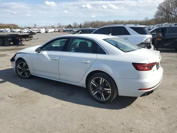 WAUENAF43JA012529 2018 AUDI A4 - Image 2