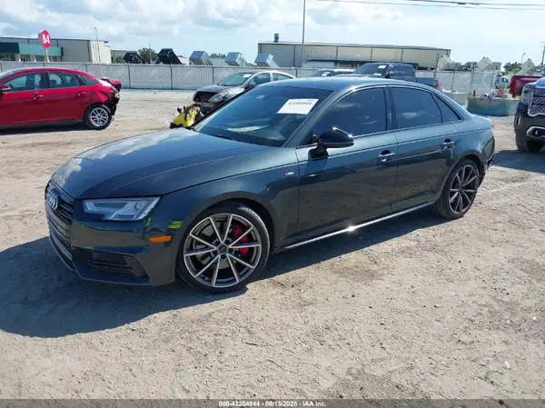 WAUENAF43JA059303 2018 AUDI A4 - Image 2