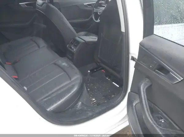 WAUENAF43JA066879 2018 AUDI A4 - Image 8