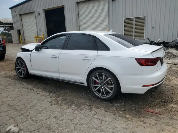 WAUENAF43JA076327 2018 AUDI A4 - Image 2