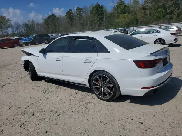 WAUENAF43JA143430 2018 AUDI A4 - Image 2