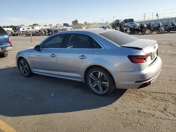 WAUENAF43JA165699 2018 AUDI A4 - Image 2