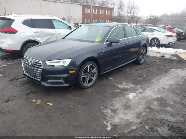 WAUENAF43JN008005 2018 AUDI A4 - Image 2