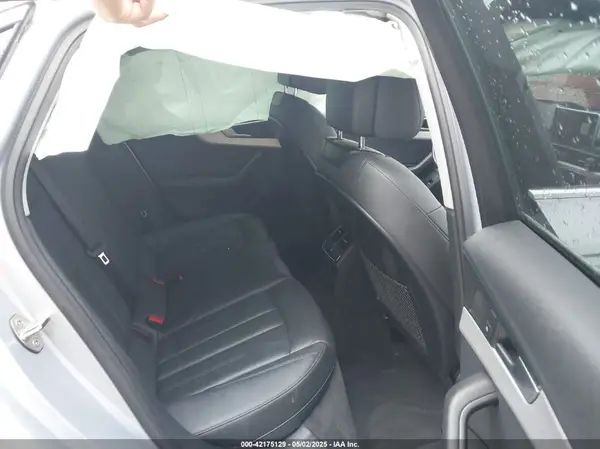 WAUENAF43JN012300 2018 AUDI A4 - Image 8