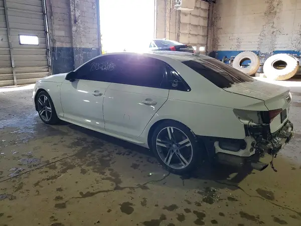 WAUENAF43JN013513 2018 AUDI A4 - Image 2