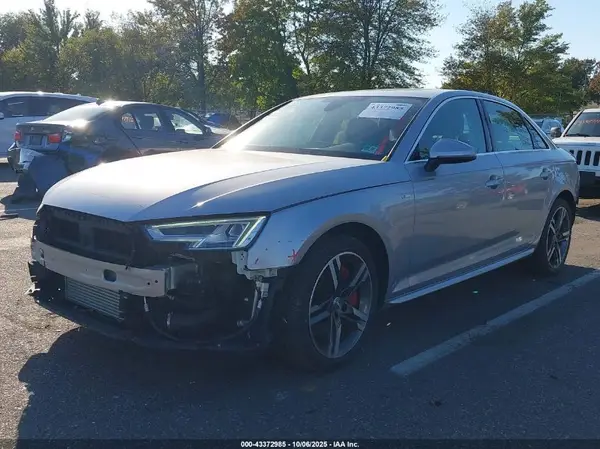 WAUENAF43JN019439 2018 AUDI A4 - Image 2