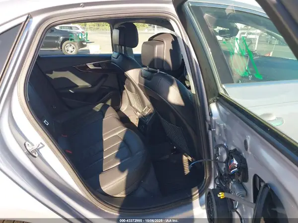 WAUENAF43JN019439 2018 AUDI A4 - Image 8