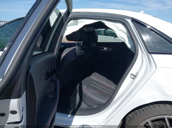 WAUENAF43KN004263 2019 AUDI A4 - Image 8
