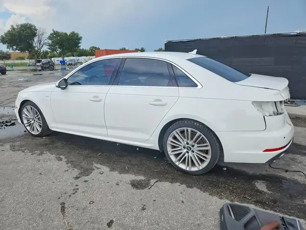 WAUENAF44HN071480 2017 AUDI A4 - Image 2