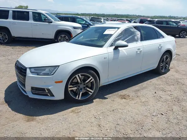 WAUENAF44JA069211 2018 AUDI A4 - Image 2
