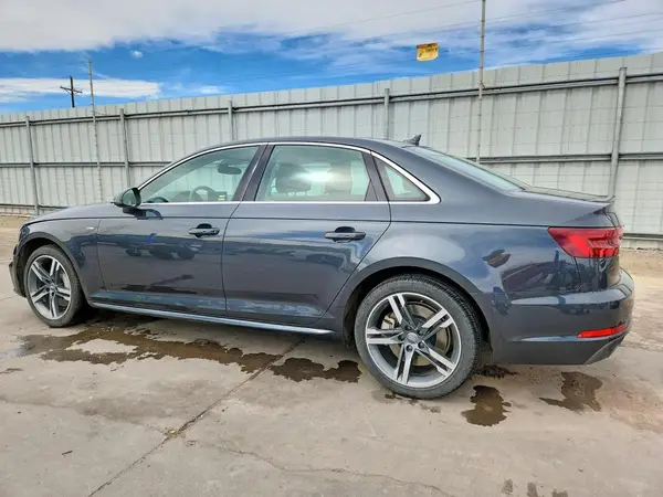 WAUENAF44JN017909 2018 AUDI A4 - Image 2