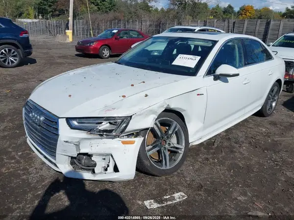 WAUENAF44JN018803 2018 AUDI A4 - Image 2