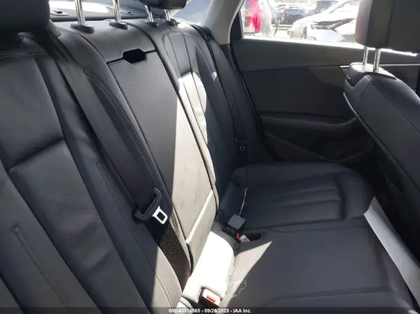 WAUENAF44JN018803 2018 AUDI A4 - Image 8