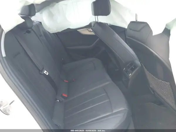WAUENAF45HN002880 2017 AUDI A4 - Image 8