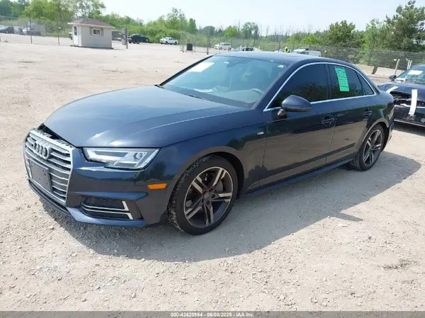 WAUENAF45HN025981 2017 AUDI A4 - Image 2