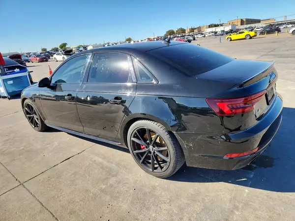 WAUENAF45JA037836 2018 AUDI A4 - Image 2
