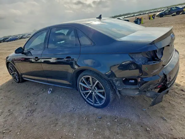 WAUENAF45JA100353 2018 AUDI A4 - Image 2