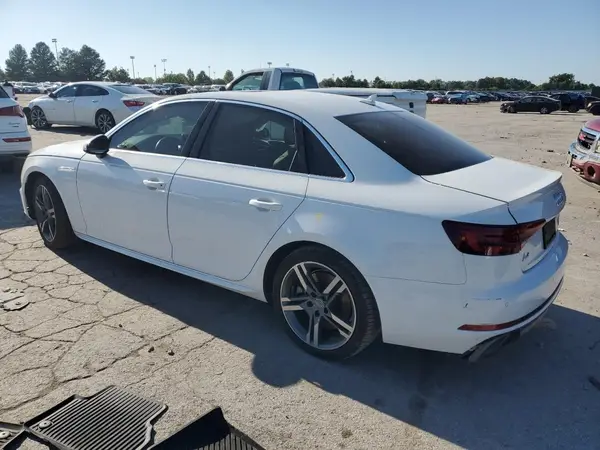 WAUENAF45JA153764 2018 AUDI A4 - Image 2