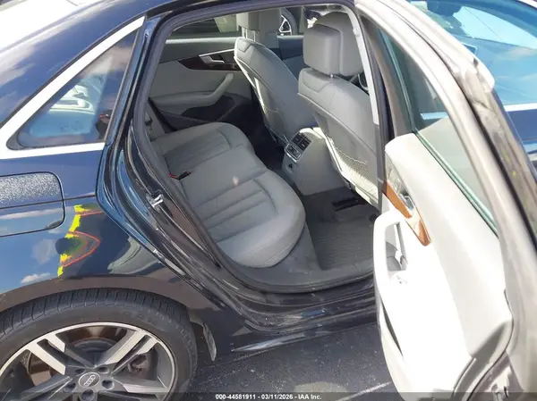 WAUENAF45JN000570 2018 AUDI A4 - Image 8