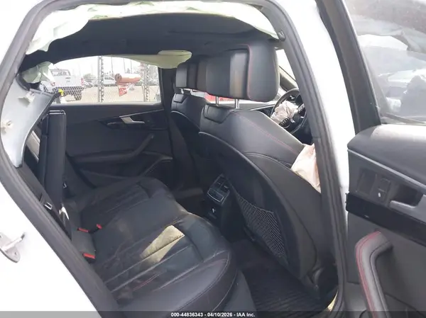 WAUENAF45JN002805 2018 AUDI A4 - Image 8