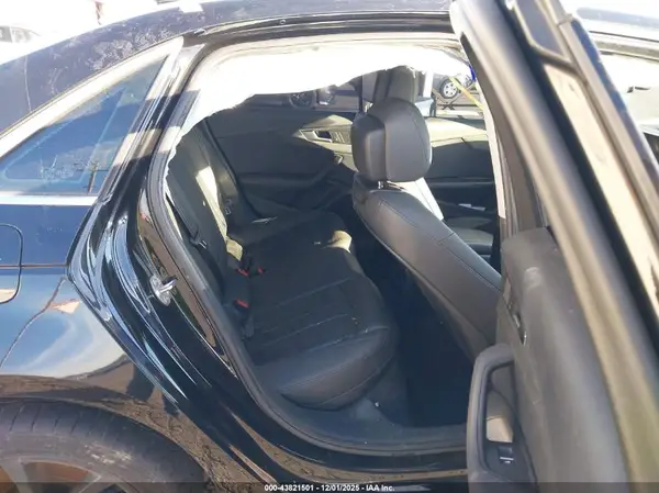 WAUENAF45KN001364 2019 AUDI A4 - Image 8
