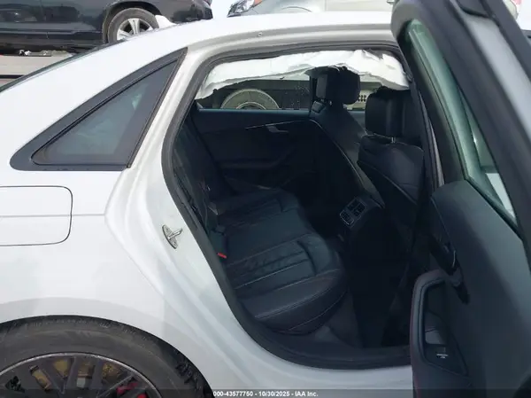 WAUENAF46JA045282 2018 AUDI A4 - Image 8