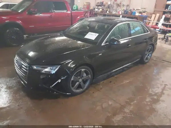 WAUENAF46JA118702 2018 AUDI A4 - Image 2