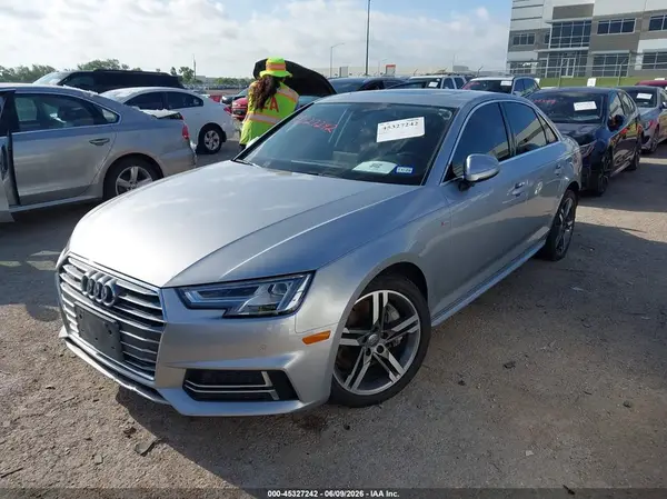 WAUENAF46JN008533 2018 AUDI A4 - Image 2