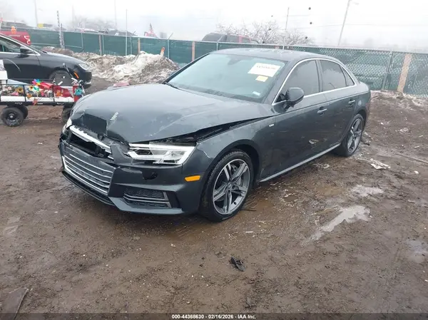 WAUENAF46JN010184 2018 AUDI A4 - Image 2