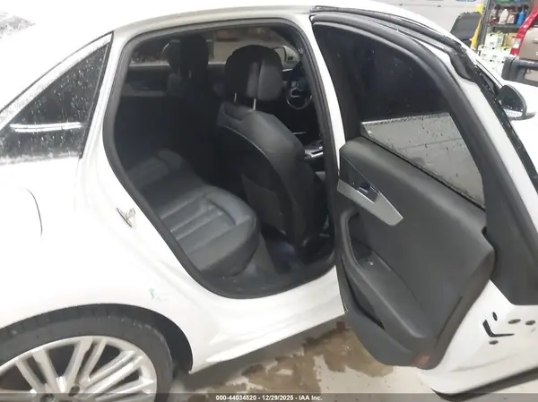WAUENAF47HN002749 2017 AUDI A4 - Image 8