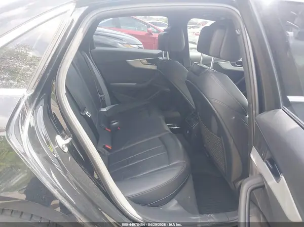 WAUENAF47HN067813 2017 AUDI A4 - Image 8