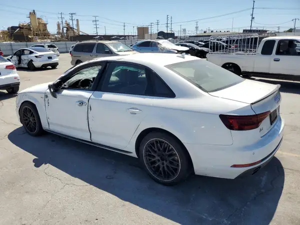 WAUENAF47JA075004 2018 AUDI A4 - Image 2