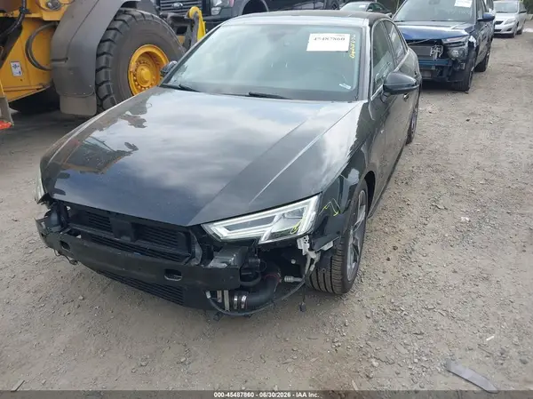 WAUENAF47JA207775 2018 AUDI A4 - Image 2