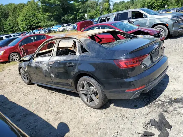 WAUENAF47JN011036 2018 AUDI A4 - Image 2