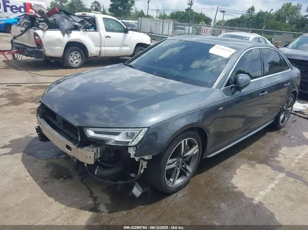 WAUENAF47JN018827 2018 AUDI A4 - Image 2