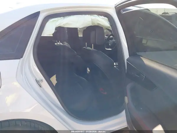 WAUENAF47JN020044 2018 AUDI A4 - Image 8