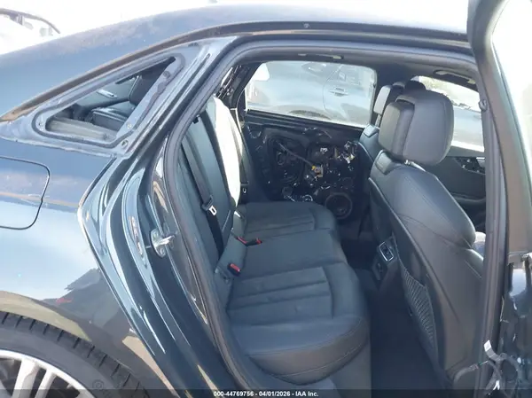 WAUENAF47KN013824 2019 AUDI A4 - Image 8