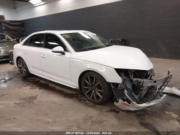 WAUENAF48HN003716 2017 AUDI A4 - Image 1