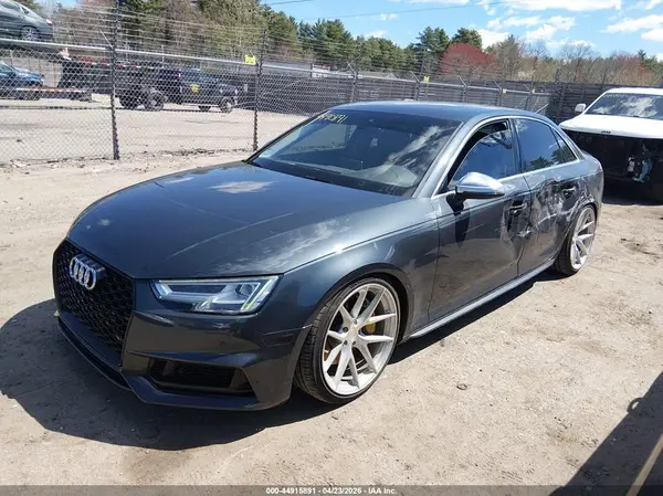 WAUENAF48HN056173 2017 AUDI A4 - Image 2