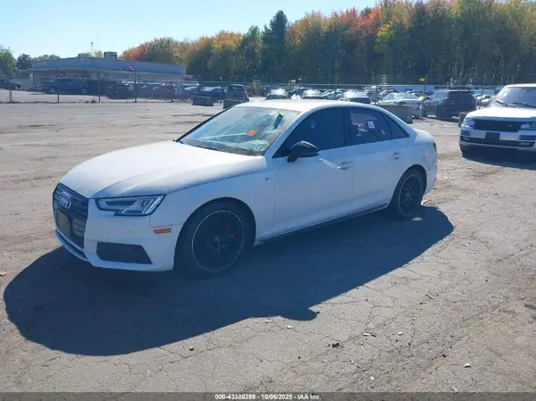 WAUENAF48JA215609 2018 AUDI A4 - Image 2